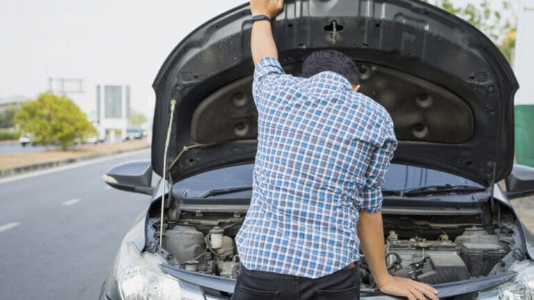 Top 5 Common Roadside Emergencies and How to Handle Them